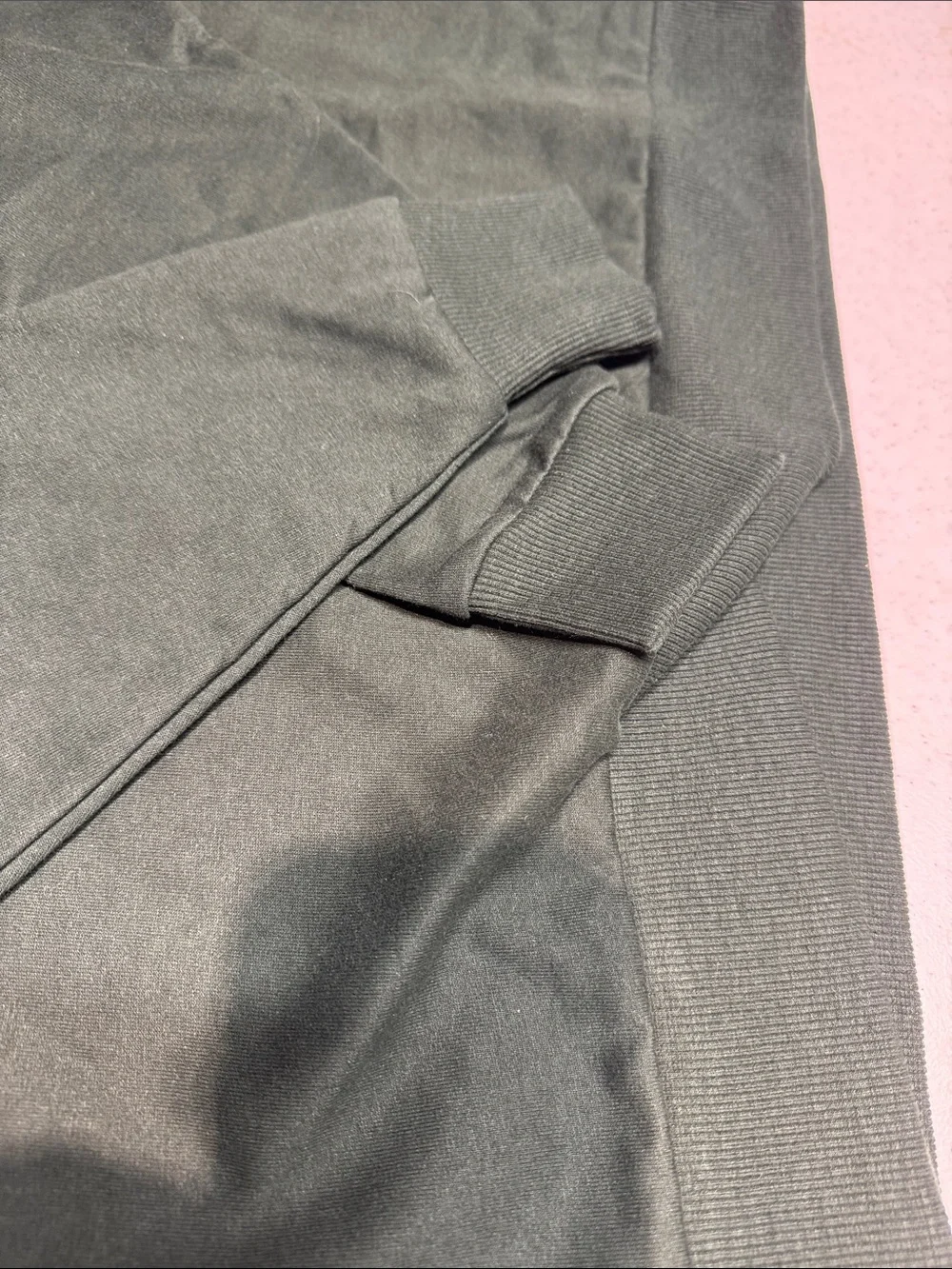 NWOT Sleepdown SZ LRG Men's Dark Green Crewneck Sweater‎